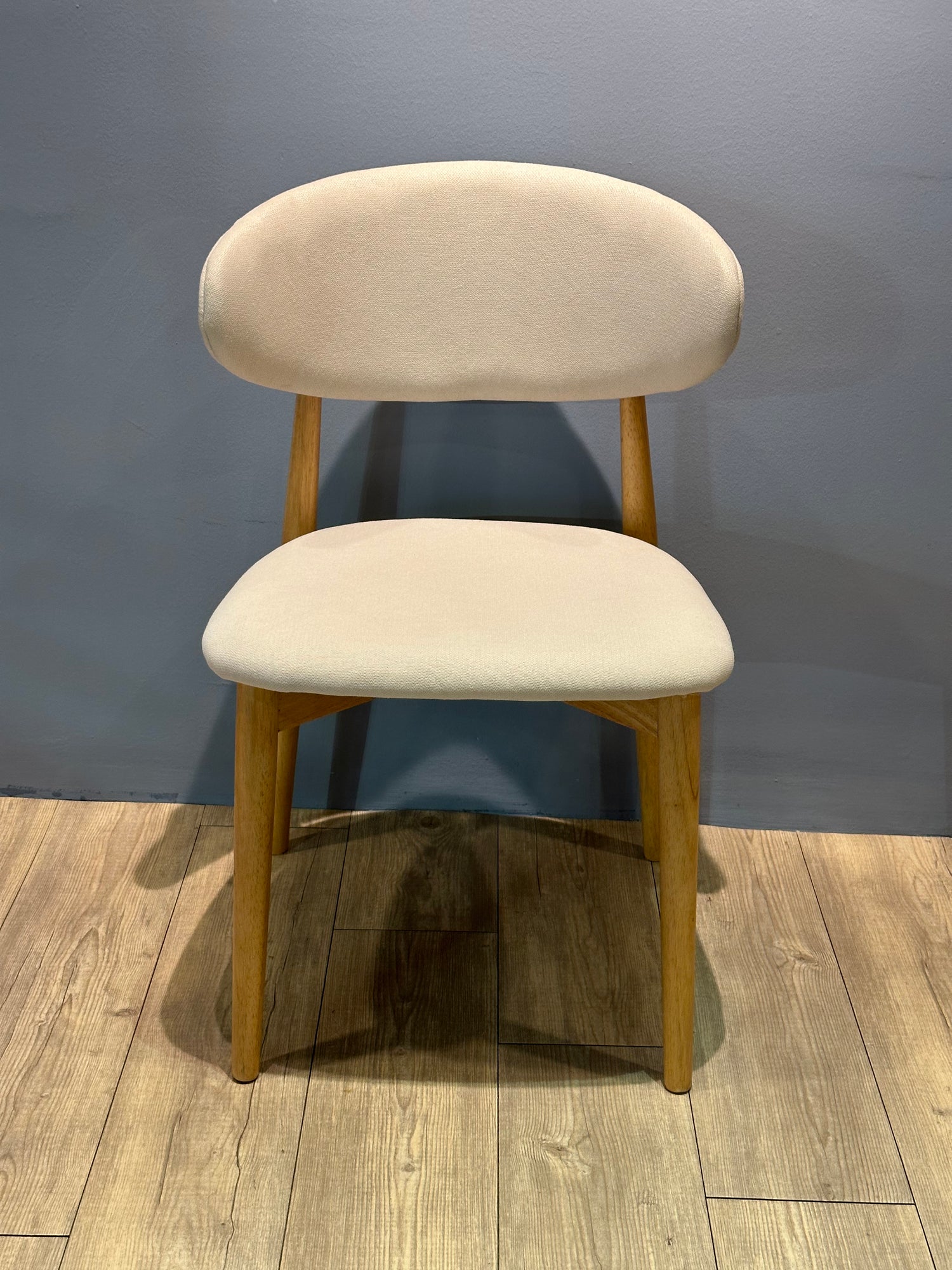 Zola Chair