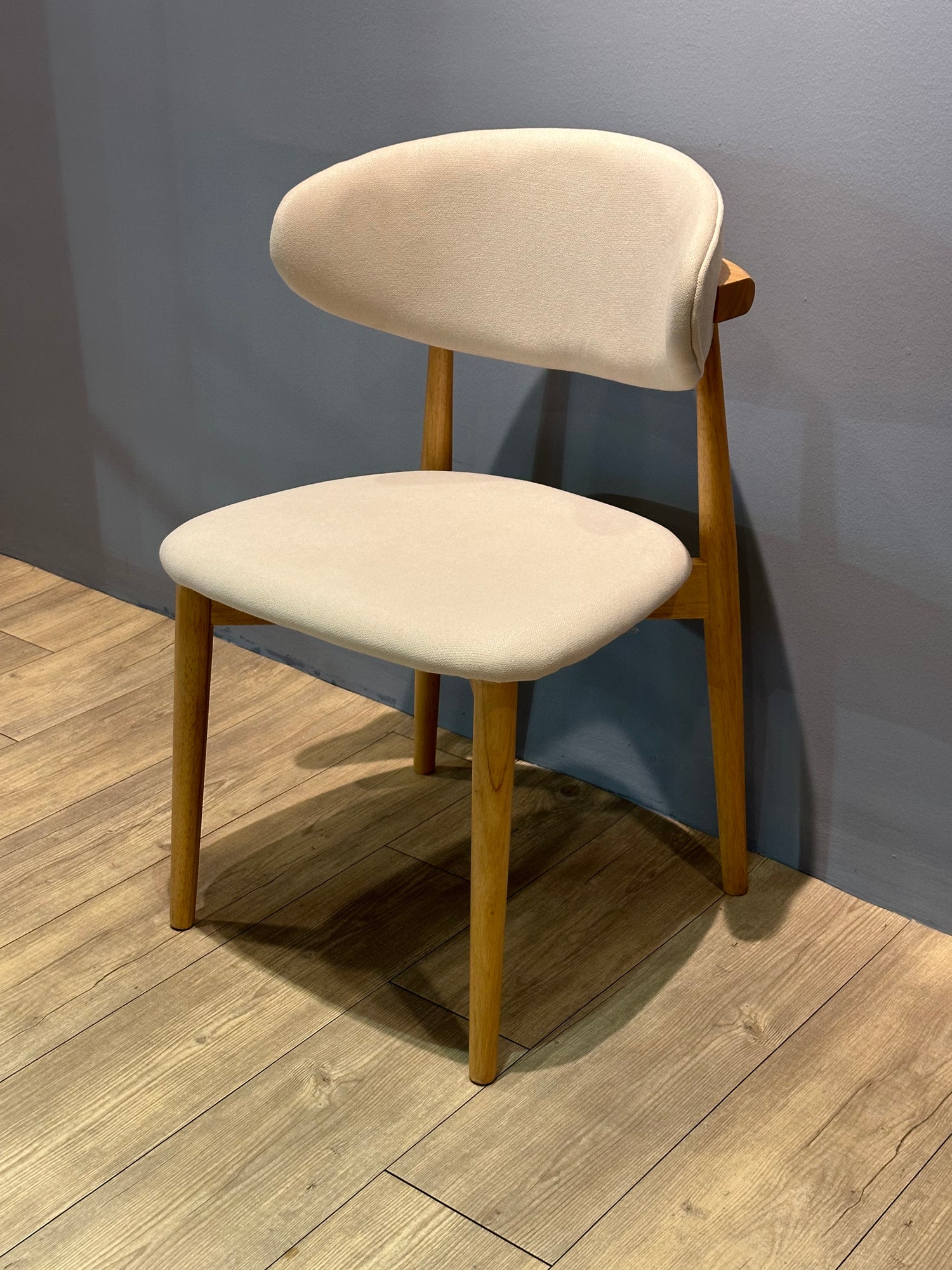 Zola Chair