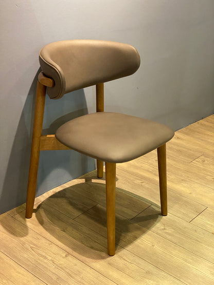 Zola Chair