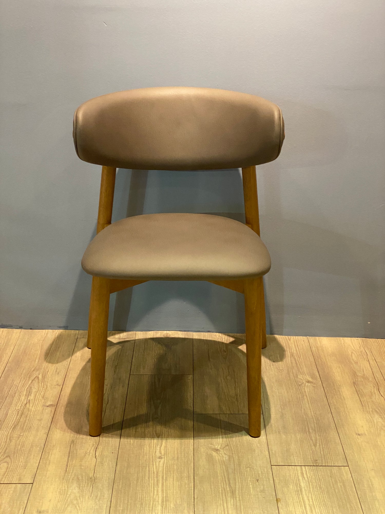 Zola Chair